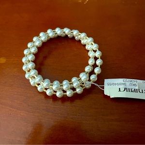 Multi layered costume pearl bracelet